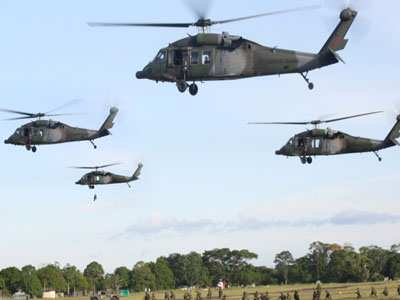 helicopteros-sobrevuelan